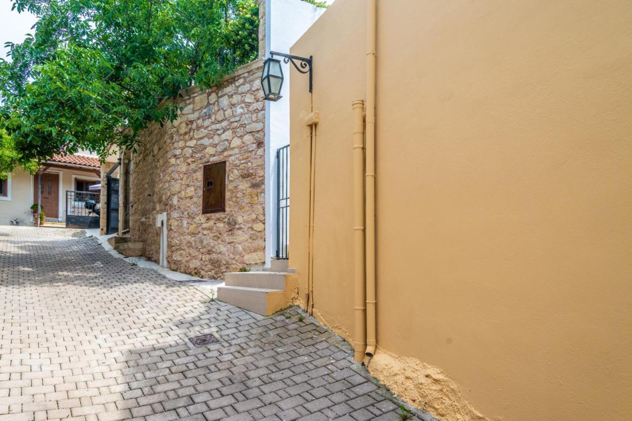 Cretan Village Renovated House Iraklio Eksteriør bilde